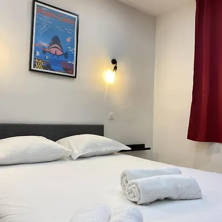 La Cle -climatisation - Parking Prive - Ideale - Professionnels - Familles - Amis Apartment Hyeres