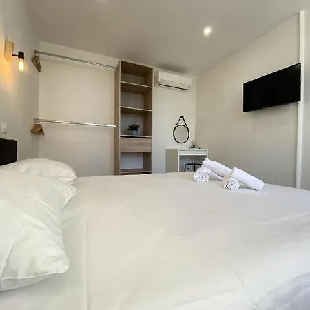 La Cle -climatisation - Parking Prive - Ideale - Professionnels - Familles - Amis Apartment Hyeres